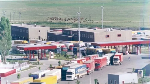 واردات ۳۰ میلیون دلاری در مقابل صادرات ۳ و دو دهم میلیارد دلاری!