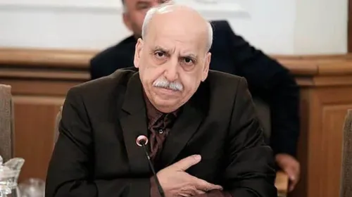 اقتصاد کشور در شرایط تعلیق است